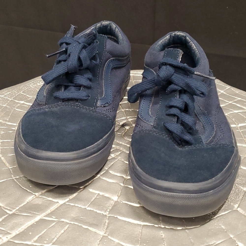 Vans Blue SZ 6